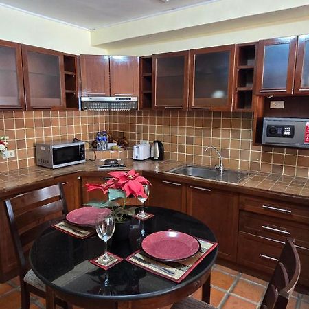 Nirvana Boutique Suites Джомтьен Экстерьер фото