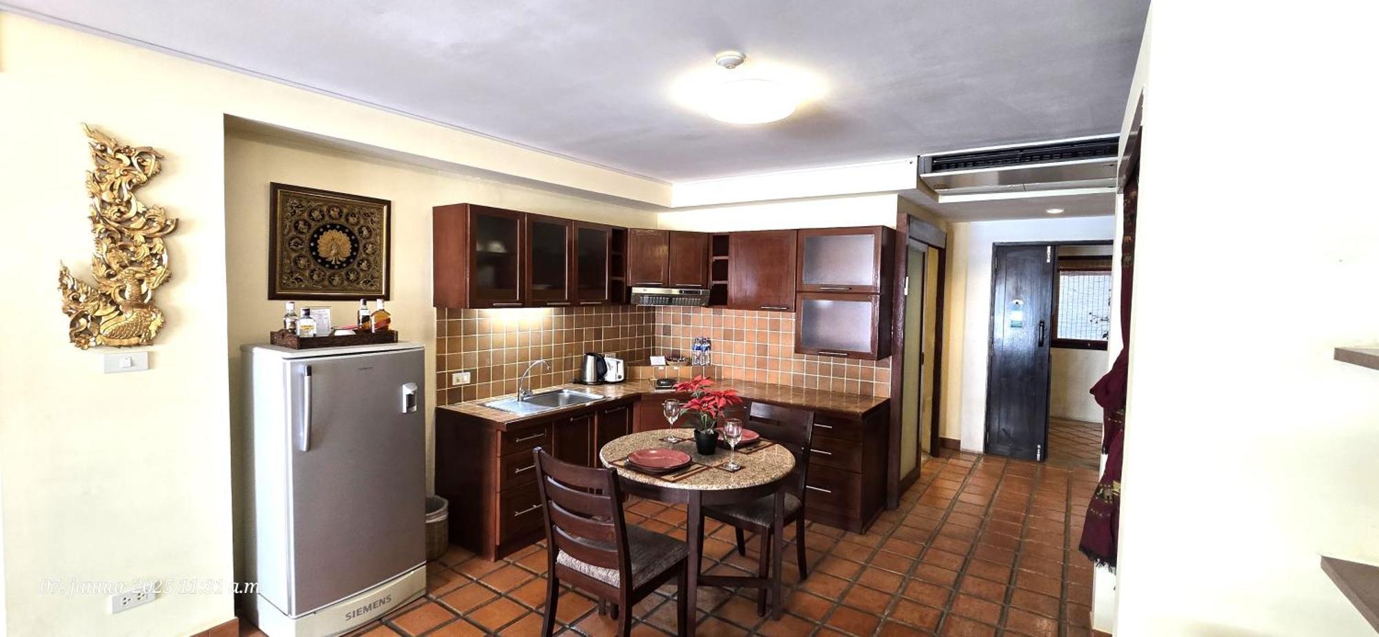 Nirvana Boutique Suites Джомтьен Экстерьер фото