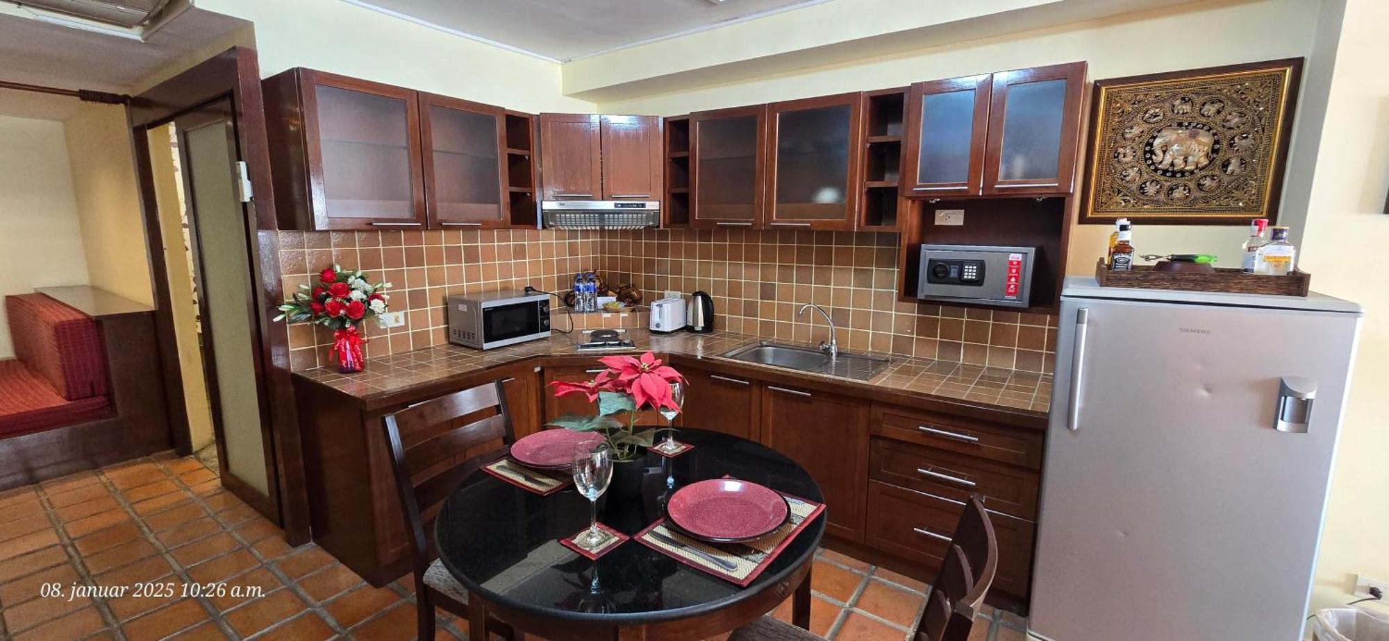 Nirvana Boutique Suites Джомтьен Экстерьер фото